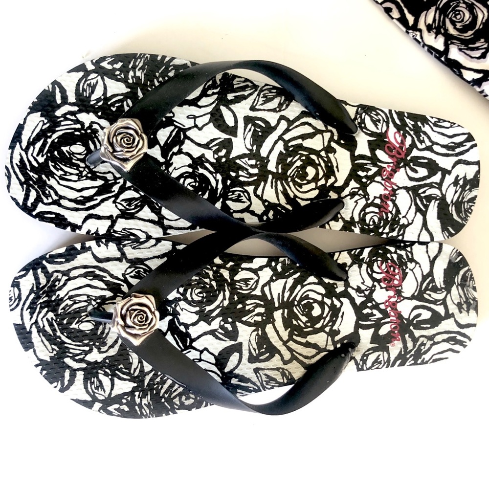 BRIGHTON Malibu Travel/Spa Sandals with Rosette